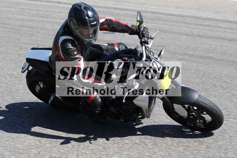 /43 08.08.2025 Discover the Bike ADR/Bike 1 gruen/229